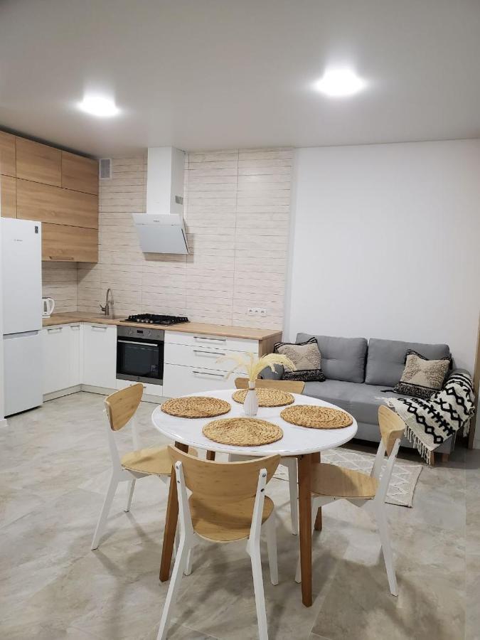 Vinna Просторі Апартаменти В Новобудові. Ternopil Exterior foto