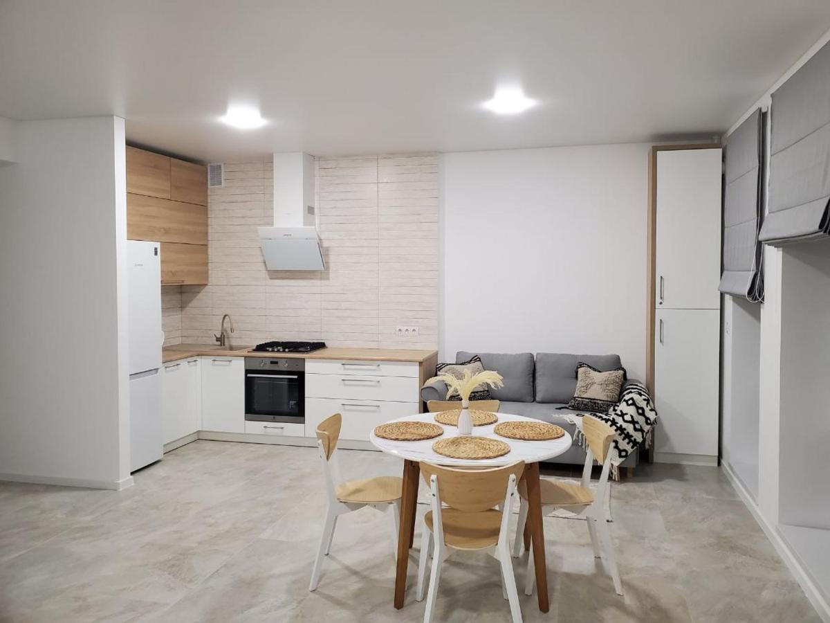 Vinna Просторі Апартаменти В Новобудові. Ternopil Exterior foto